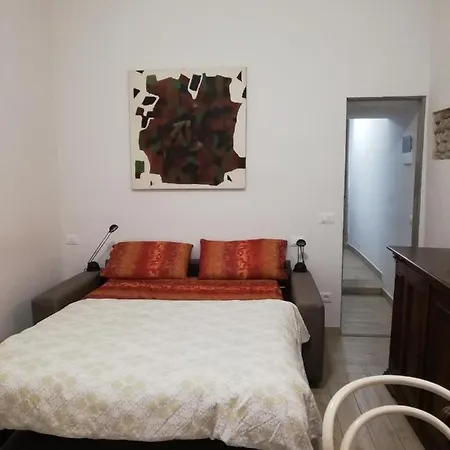 Sant'ambrogio Guest house *